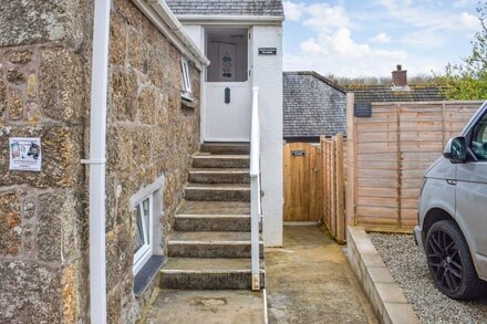 2 bedroom accommodation in Porthcurno