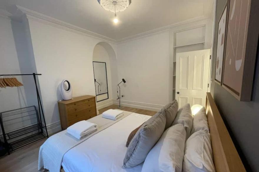 Central 1 Bedroom Apartment in Farringdon