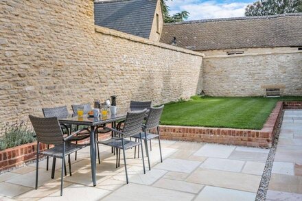 3 bedroom accommodation in Hatherop, near Cirencester