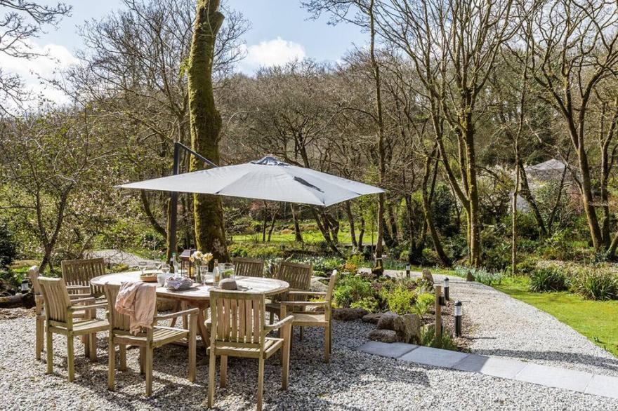 Dippers, a woodland retreat, sleeping 6 in South Cornwall