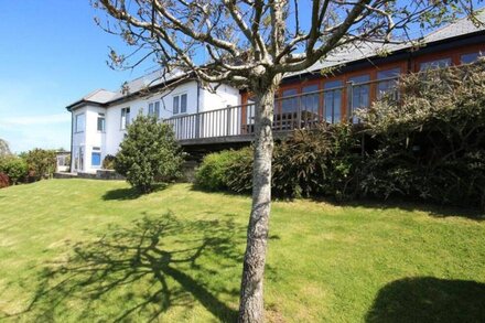 Bramble Hill, a dog friendly six bedroom property close to Crackington Haven