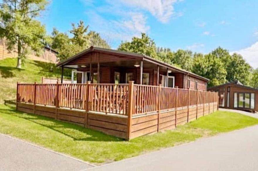 Spacious 3-Bedroom Holiday Lodge Resort In Devon