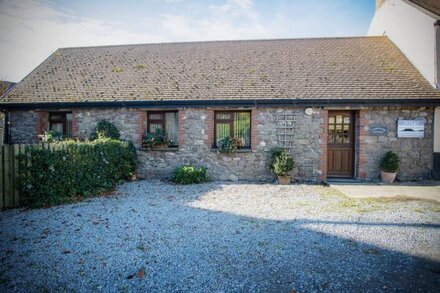 Fferm-Llong Cottage - 2 Bedroom -Rhossili