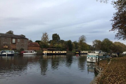 Private entrance cottage in heart of Wallingford