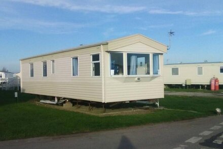 Charming 3 bedroom caravan on camber sands holiday