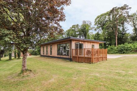 BEECH, with open fire in Truro