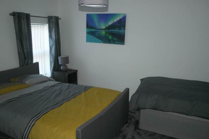 2 Bedroom Luxury Apartment Near Liverpool Football Ground