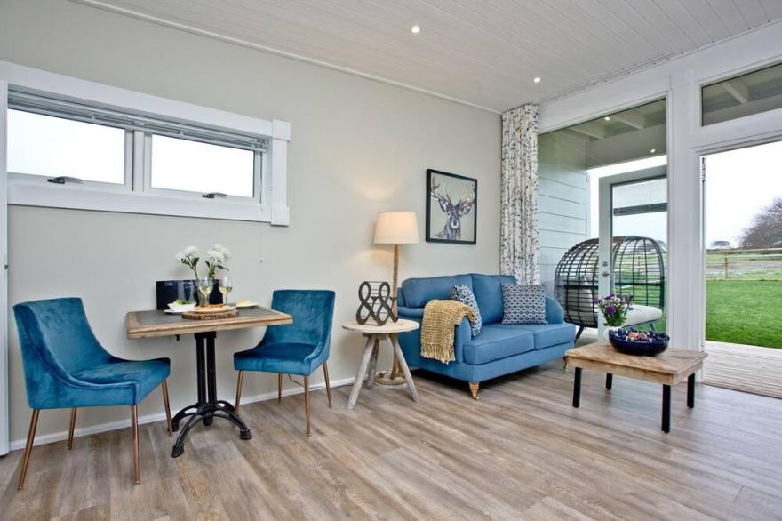 Rafters -  a lodge that sleeps 2 guests  in 1 bedroom
