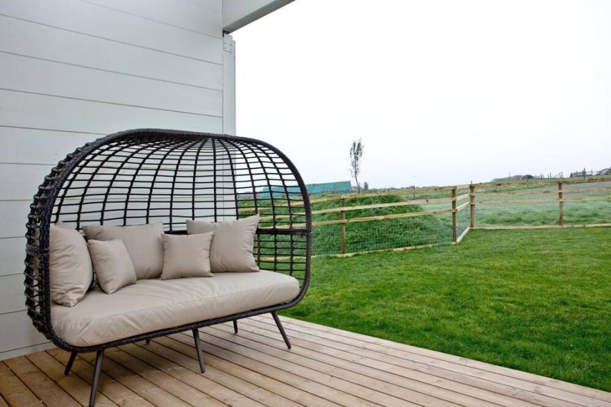 Thistledown -  a lodge that sleeps 2 guests  in 1 bedroom