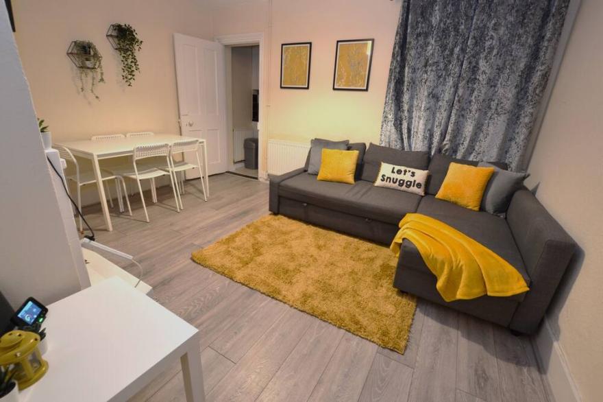 ★Rose House★ Entire House★ WiFi★ 4 Bed★ Garden★ Maidstone - Kent