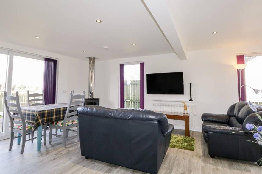 VIEWFIELD, family friendly, with a garden in Culloden