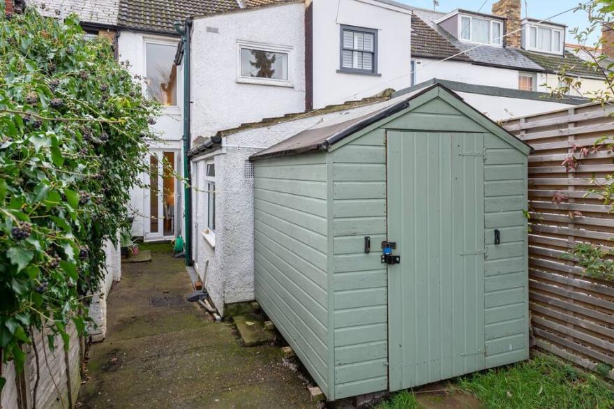 3 Bedroom Accommodation In Whitstable