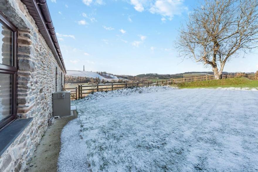 2 bedroom accommodation in Lampeter