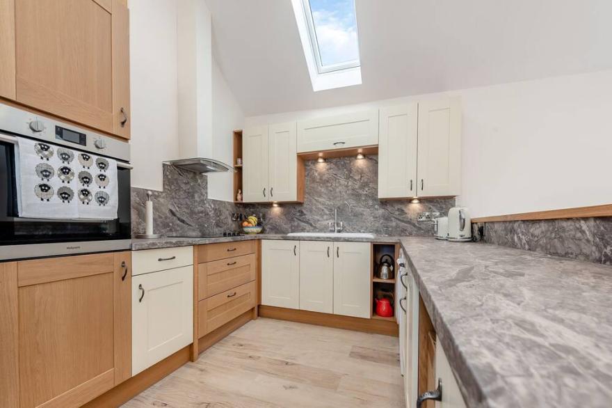2 bedroom accommodation in Lampeter