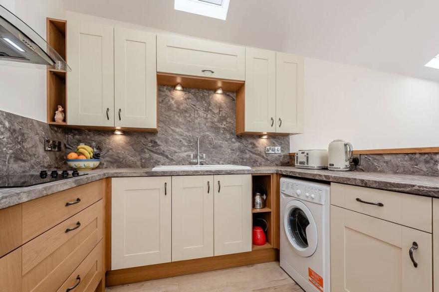 2 bedroom accommodation in Lampeter