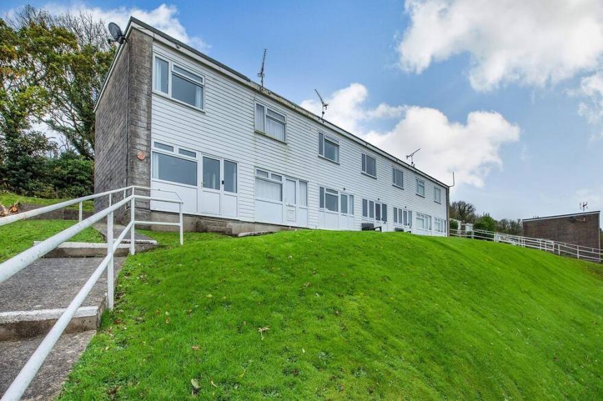 2 Bedroom Accommodation In Freshwater East, Near Pembroke