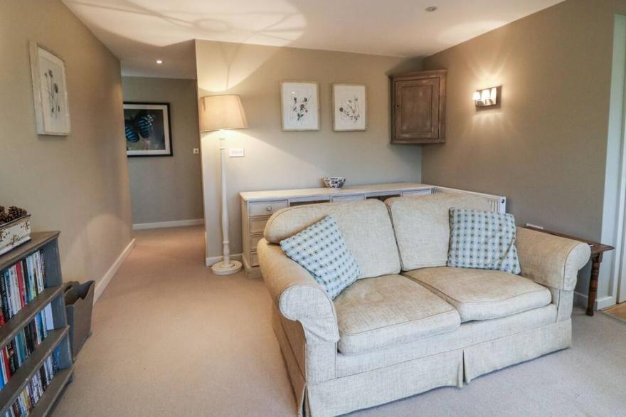 LONG MEADOW, family friendly, with a garden in Midhurst