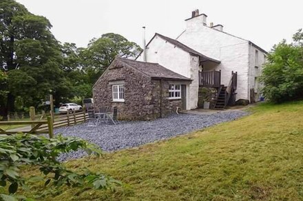 COCKLEY BECK COTTAGE, pet friendly in Broughton-In-Furness