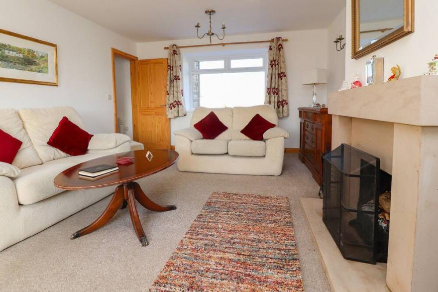 ZOEY COTTAGE, family friendly, luxury holiday cottage in Skipton