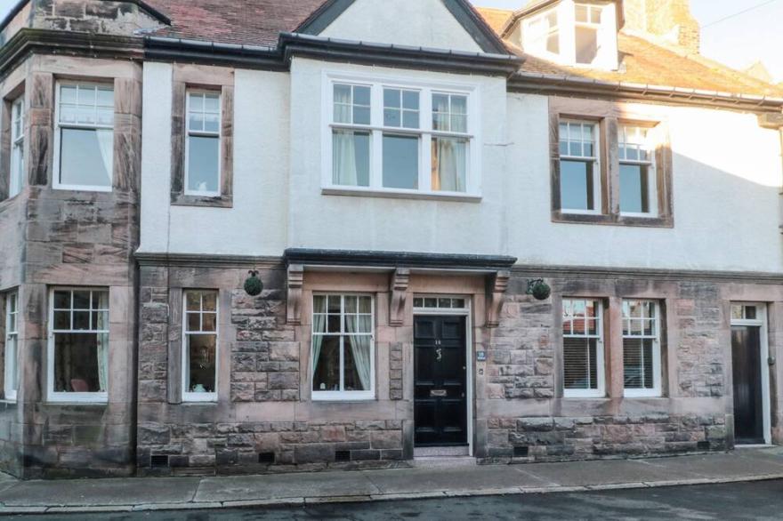 IONA 10 PALACE STREET EAST, Family Friendly In Berwick-Upon-Tweed