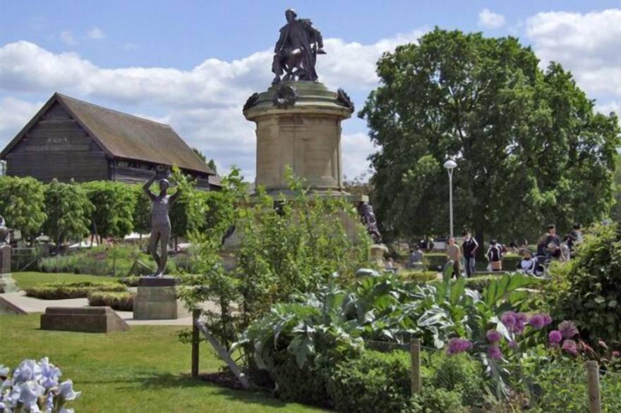 THE ROOST, family friendly, with a garden in Clifford Chambers