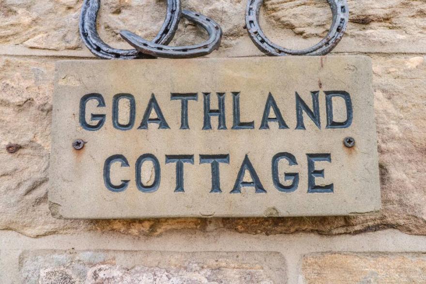 GOATHLAND COTTAGE, Family Friendly, With A Garden In Ruswarp