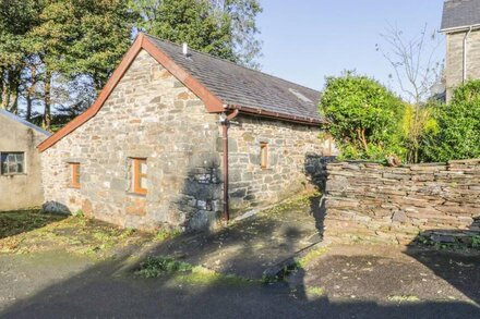 YR HEN DY, family friendly, with open fire in Llan Ffestiniog