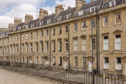 Luxury Georgian Duplex in Central Bath