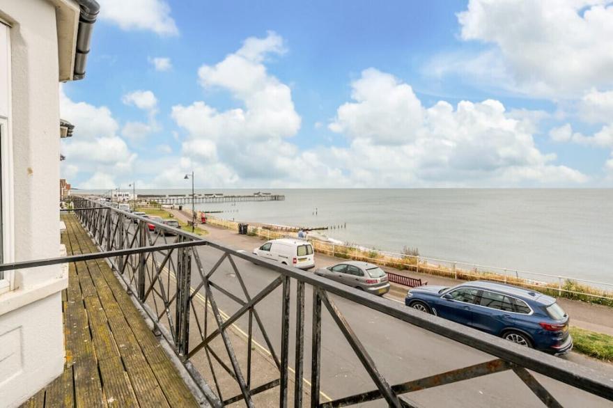 9 The Craighurst - Three Bedroom Apartment, Sleeps 6