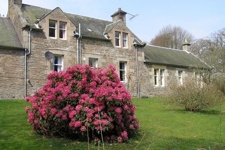 Laundry Cottage, Carmichael Country Cottages, near Biggar. Pets welcome.