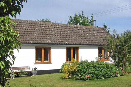 Crofters - Three Bedroom House, Sleeps 6