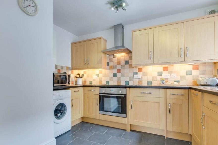 Carvosso - Two Bedroom House, Sleeps 4