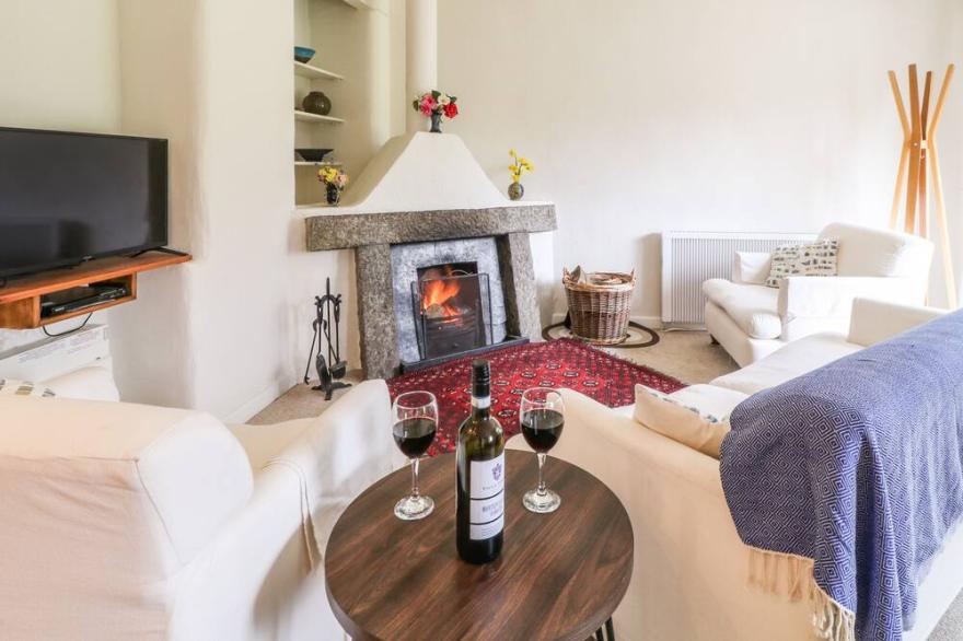 PANDIA, pet friendly, character holiday cottage in Bodmin Moor