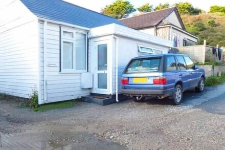 TIDEWOOD, family friendly, country holiday cottage in Polzeath