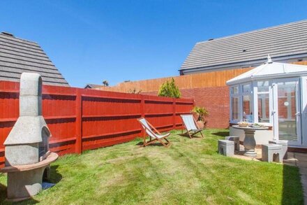 FAIRWAYS, family friendly, with a garden in Woolacombe