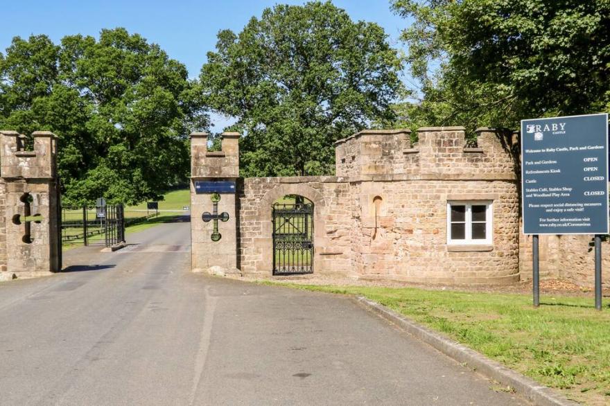 LEADMILL HOUSE WORKSHOP, pet friendly in Barnard Castle