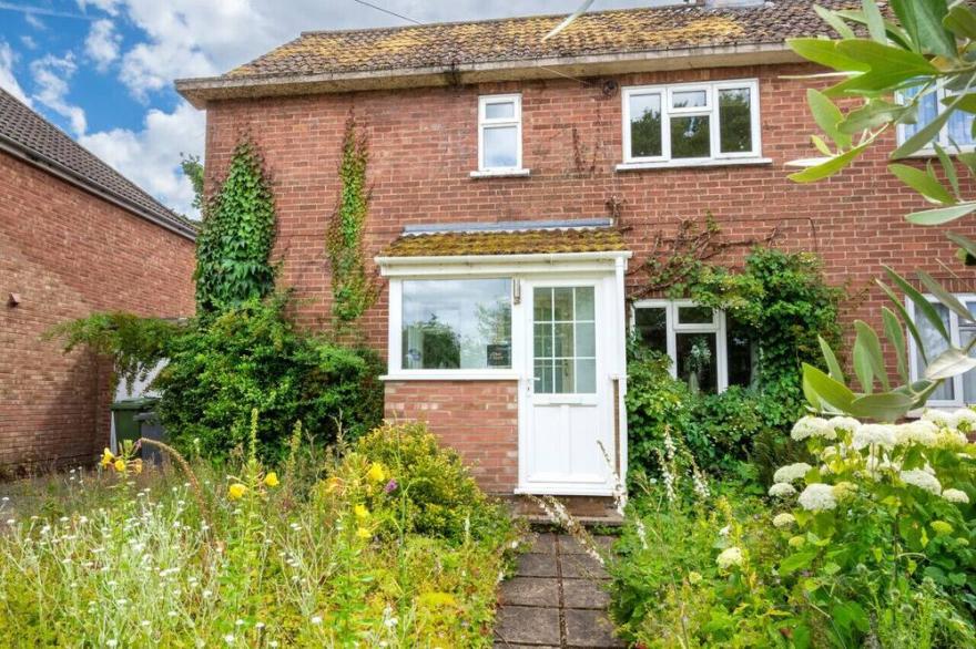Meadow View - Three Bedroom House, Sleeps 5