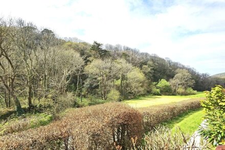 Self Catering Cottage, Crackington Haven, Bude, Cornwall, Peace awaits you.