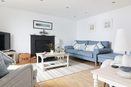 4 COASTGUARD COTTAGES, family friendly, with open fire in Coverack