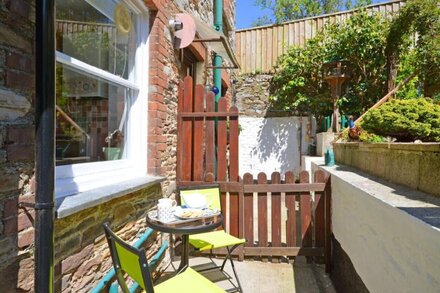 Kenwith Cottage - Two Bedroom House, Sleeps 4