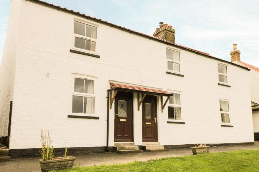 FRAN'S COTTAGE, With Open Fire In Millington