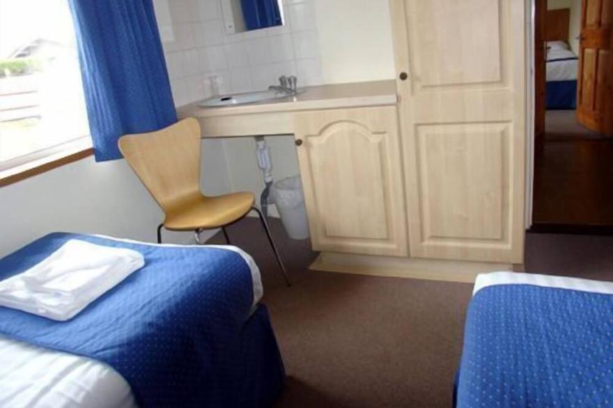 Cottage 2 -  a cottages  that sleeps 6 guests  in 0 bedrooms