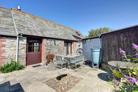 Byre Cottage - Two Bedroom House, Sleeps 4