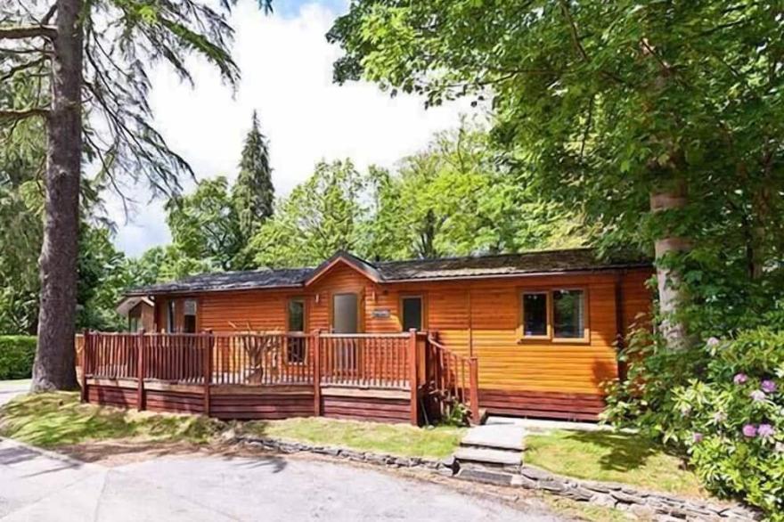 BEECH HILL LODGE (BEECH HILL 9) AT FALLBARROW PARK In Bowness-On-Windermere
