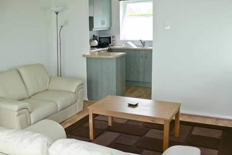 SEASCAPE, pet friendly, country holiday cottage in Kessingland