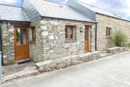 RICANN COTTAGE, family friendly, character holiday cottage in Looe