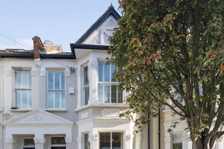 5* Fulham Luxury House