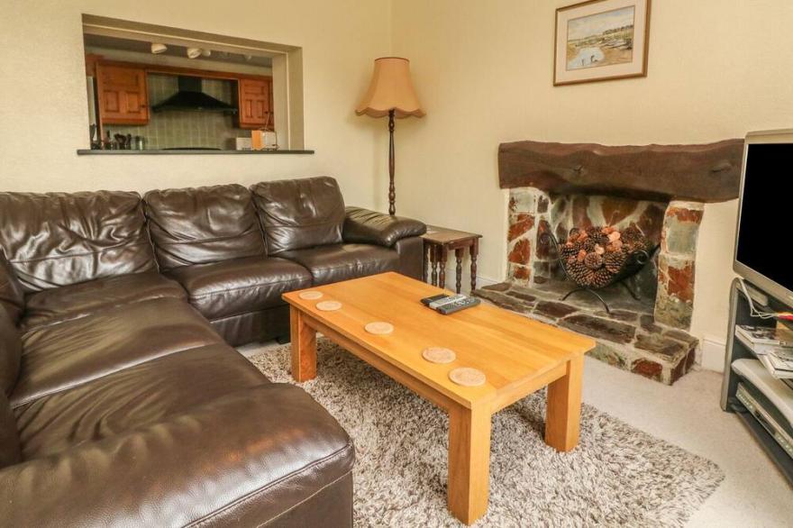 GORWELL HOUSE, family friendly, with open fire in Combe Martin