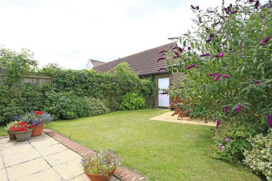 Mayflower Cottage - Three Bedroom House, Sleeps 5