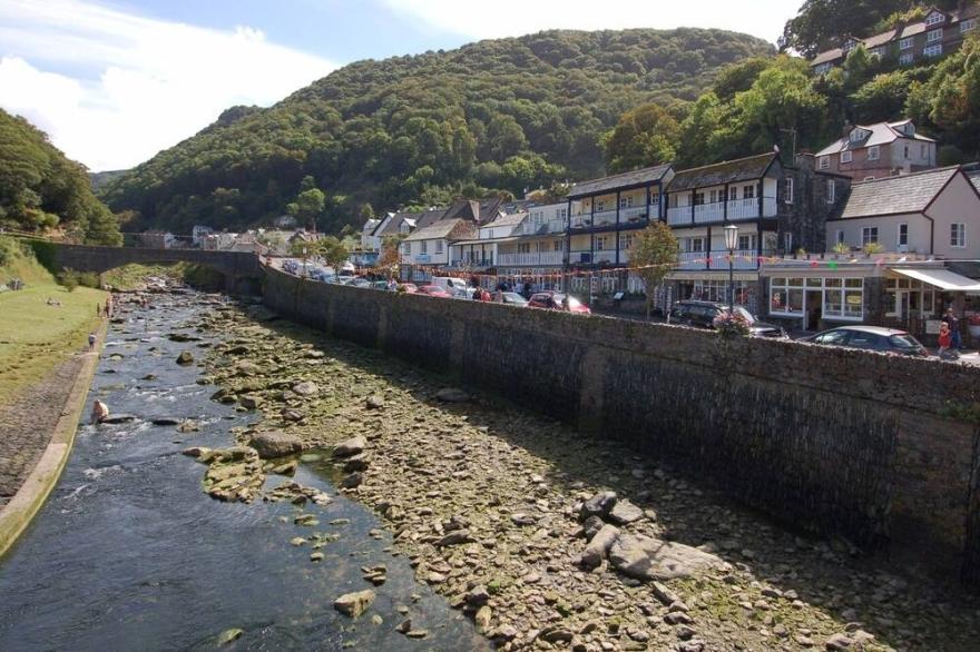 OLD LYN COTTAGE, pet friendly, country holiday cottage in Lynmouth